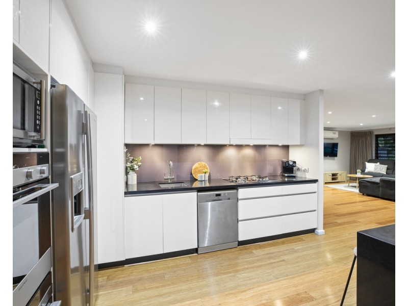 6 Kareel Close, Erina NSW 2250