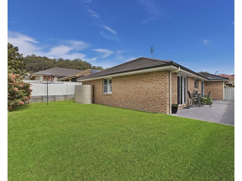 76 Coolawin Circle, Narara NSW 2250