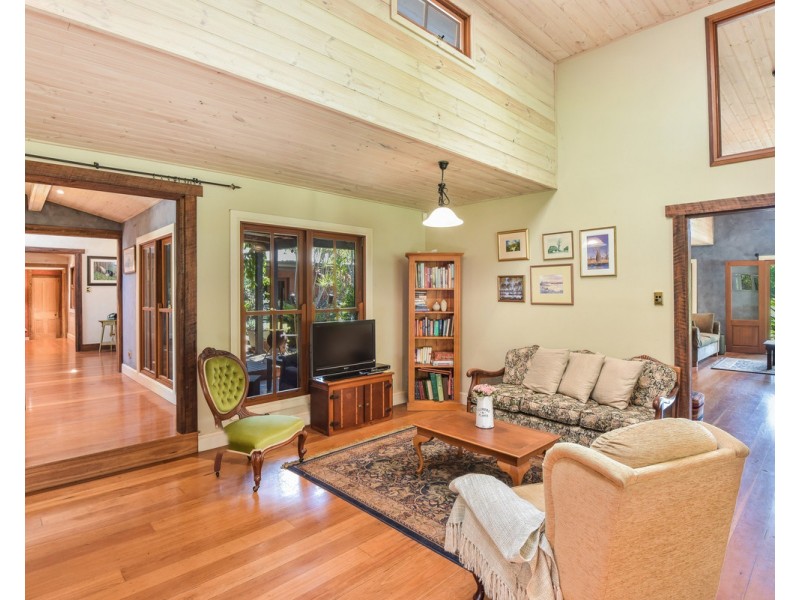 102 Wattle Tree Road, Holgate NSW 2250