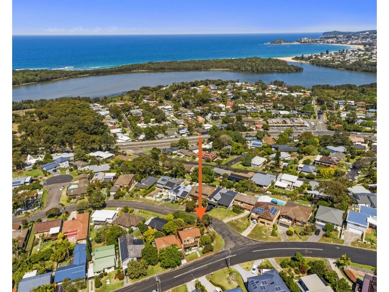 1/2 Barooga Road, Wamberal NSW 2260