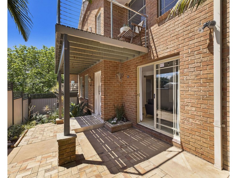 1/2 Barooga Road, Wamberal NSW 2260