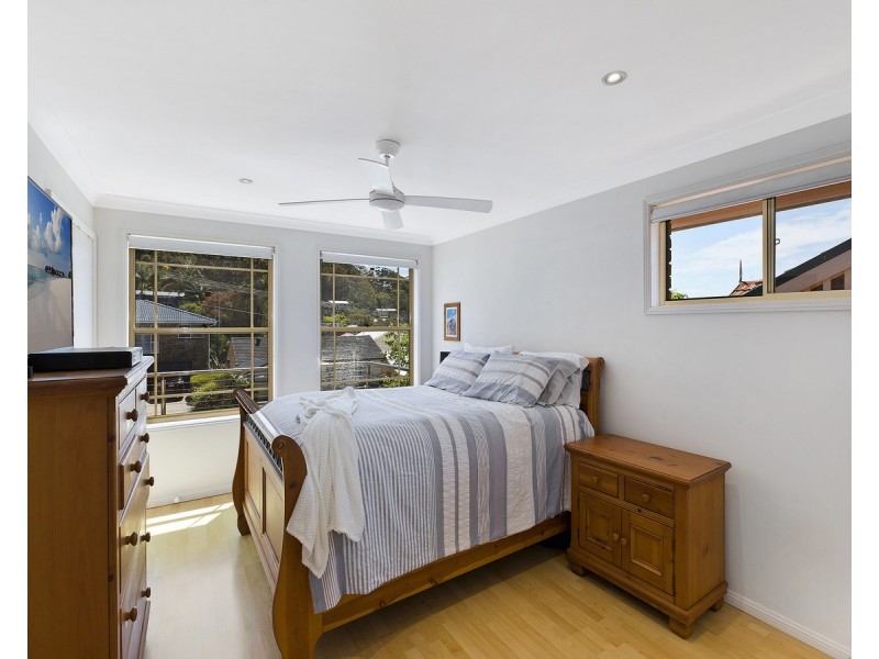 1/2 Barooga Road, Wamberal NSW 2260