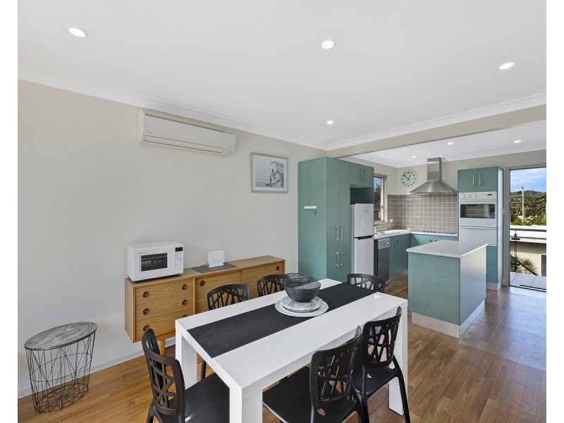 11 View Street, North Avoca NSW 2260