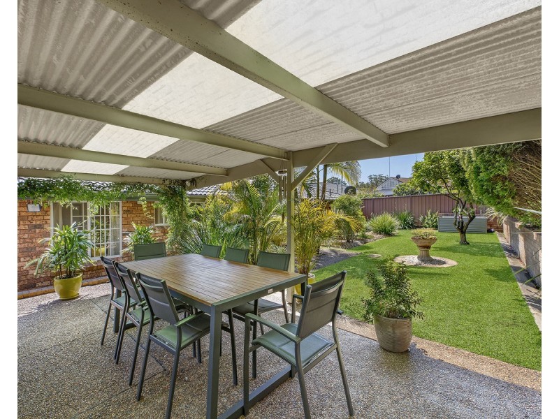 15 Karina Drive, Narara NSW 2250