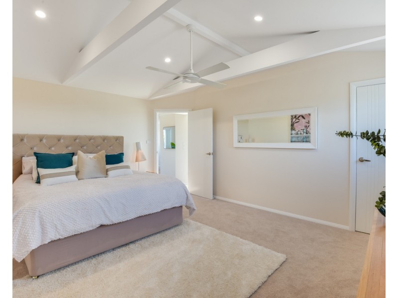 24 North Scenic Road, Forresters Beach NSW 2260