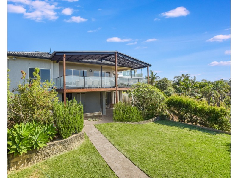 24 North Scenic Road, Forresters Beach NSW 2260