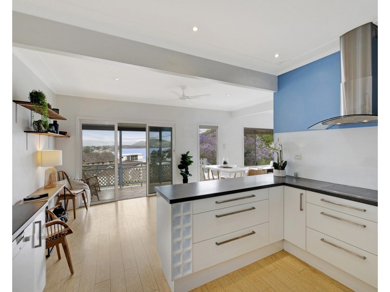 6 Empire Bay Drive, Daleys Point NSW 2257