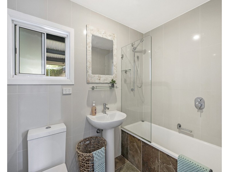 6 Empire Bay Drive, Daleys Point NSW 2257