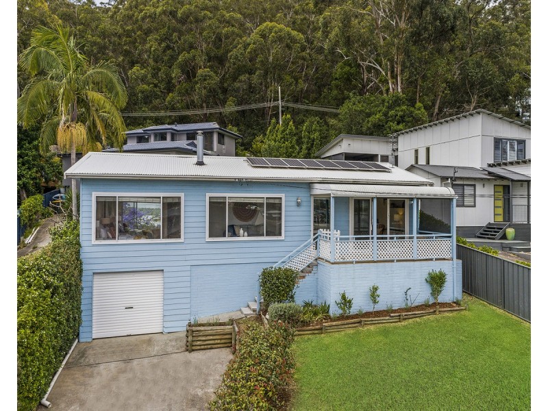 6 Empire Bay Drive, Daleys Point NSW 2257