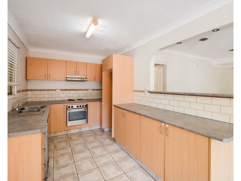9 Kimpton Place, Wyoming NSW 2250