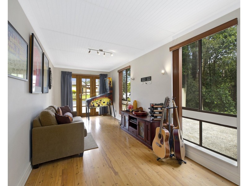 10 Brancourt Crescent, Narara NSW 2250