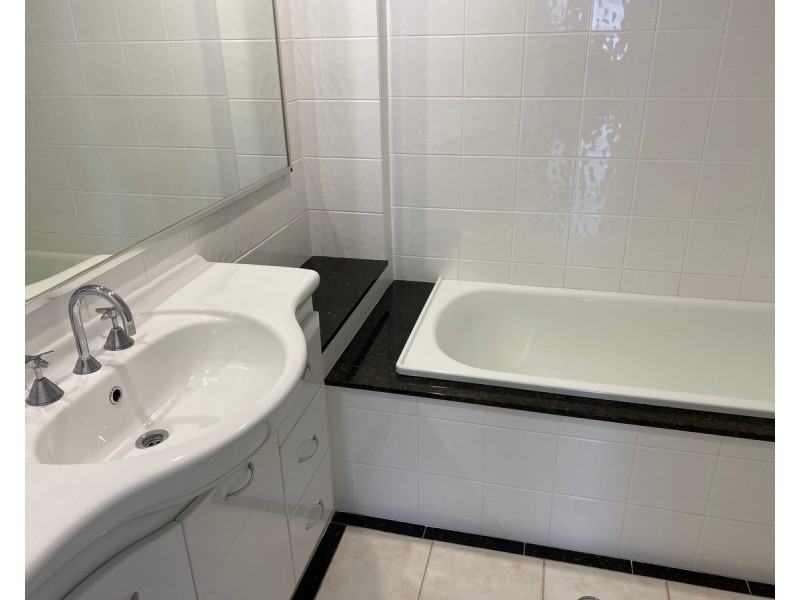 1/30-34 Kurrawyba Avenue, Terrigal NSW 2260