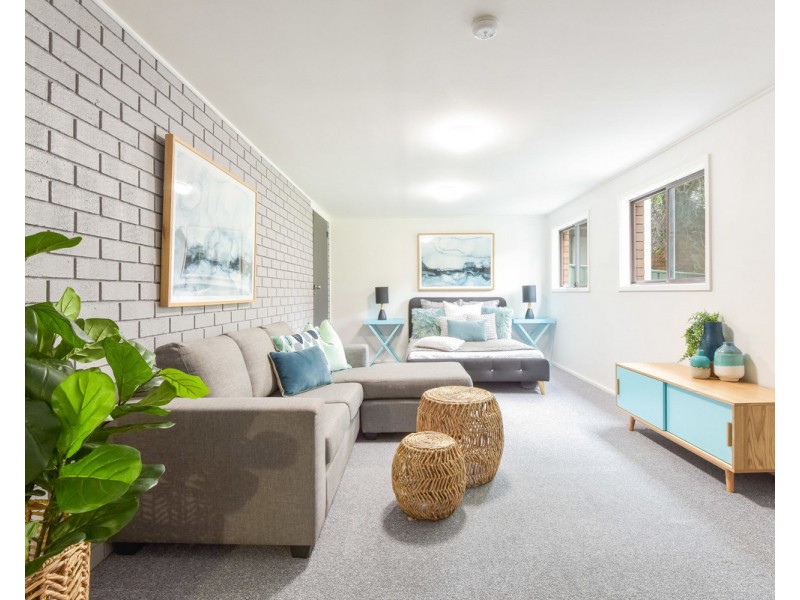 44 Bourbon Street, Wyoming NSW 2250