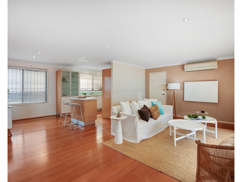 40 Lakala Avenue, Springfield NSW 2250