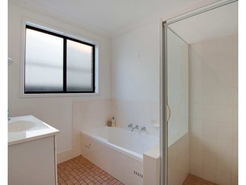 40 Lakala Avenue, Springfield NSW 2250