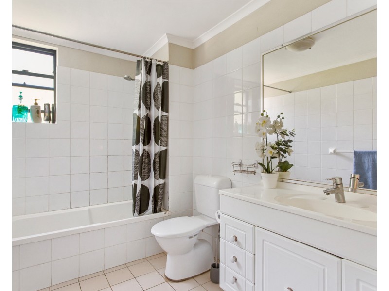 5/111 Faunce Street West, Gosford NSW 2250