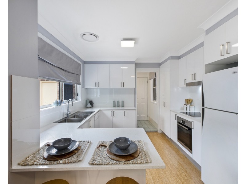 2/85 Paton Street, Woy Woy NSW 2256