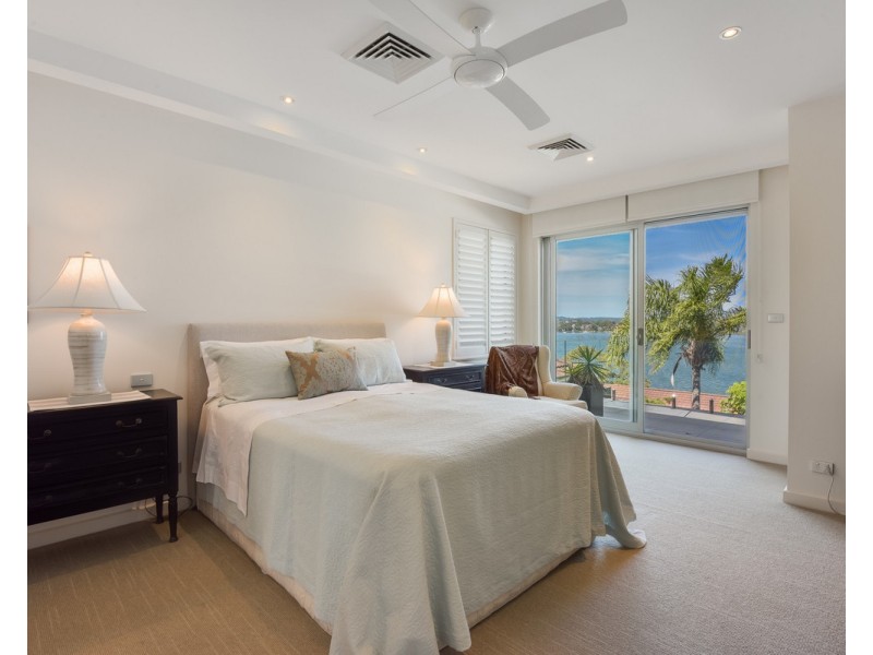 25 Coogee Road, Point Clare NSW 2250
