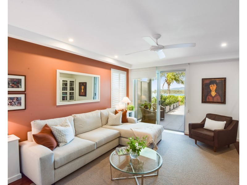 25 Coogee Road, Point Clare NSW 2250