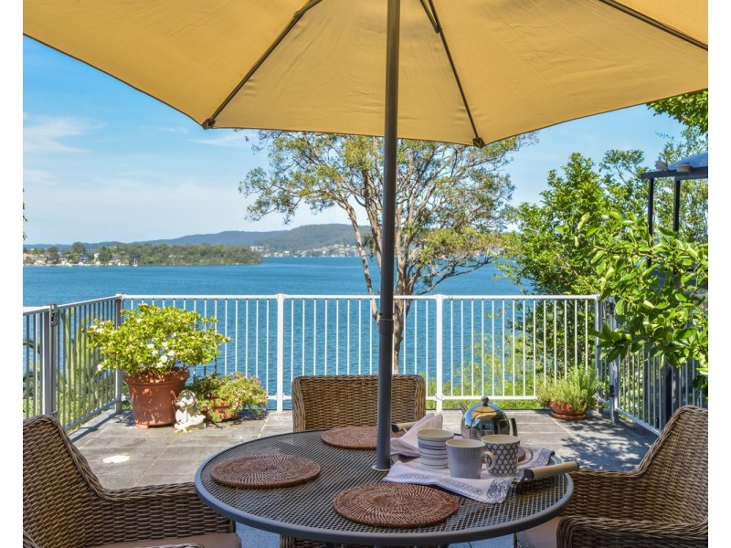 25 Coogee Road, Point Clare NSW 2250