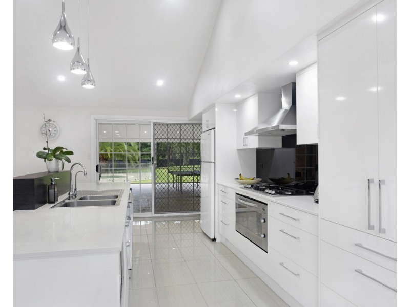 1 Barinya Lane, Springfield NSW 2250