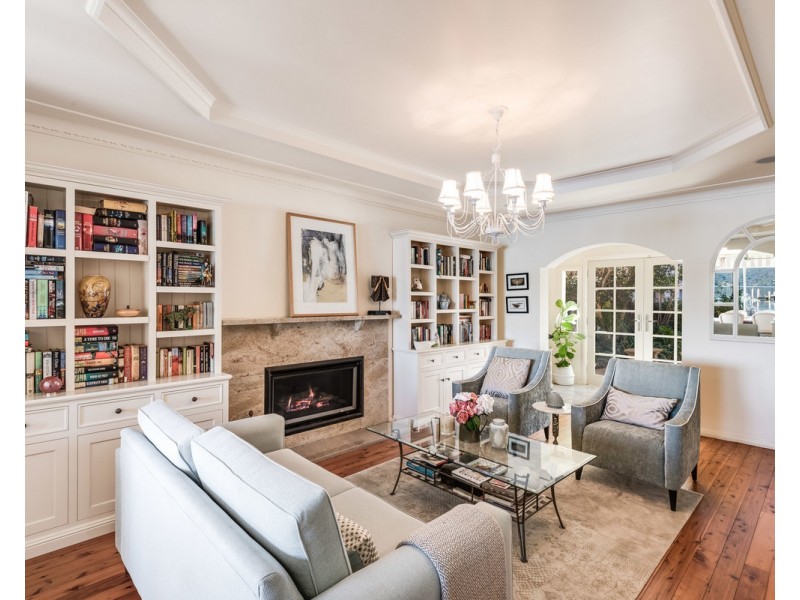 247 Avoca Drive, Green Point NSW 2251