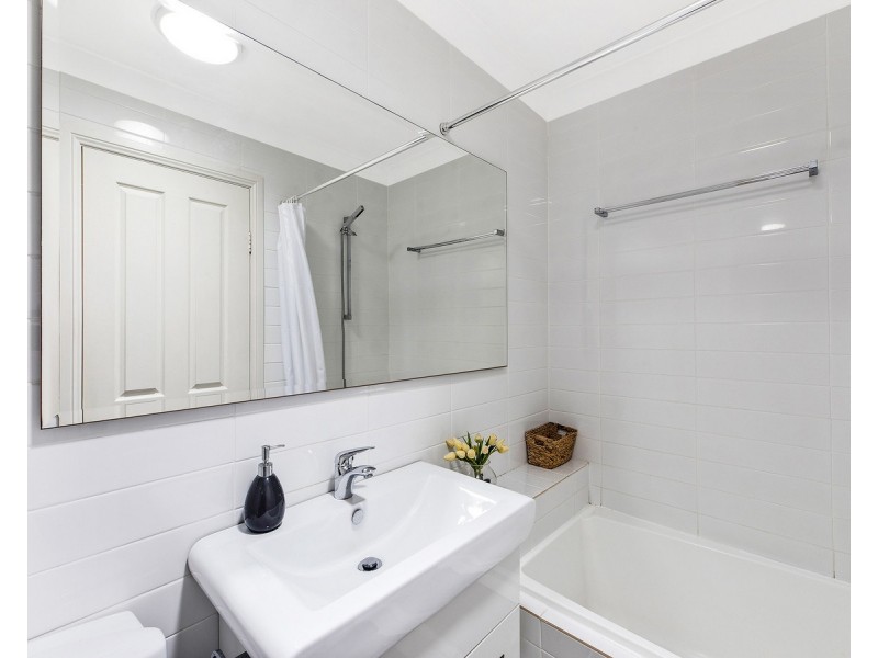 2/43 Scenic Highway, Terrigal NSW 2260