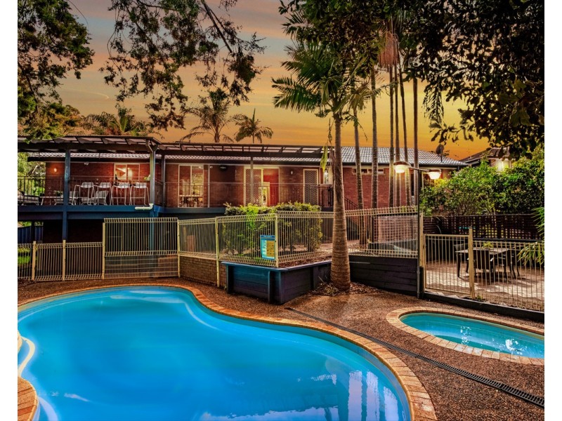 18 Settlers Ridge Close, Lisarow NSW 2250