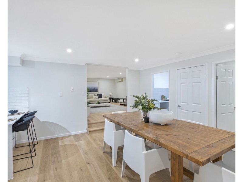 3 Mount Place, Green Point NSW 2251