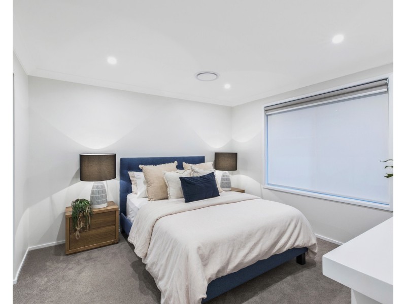 3 Mount Place, Green Point NSW 2251