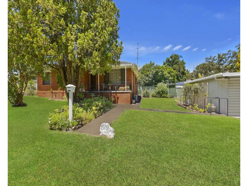 4 Pierce Street, Niagara Park NSW 2250