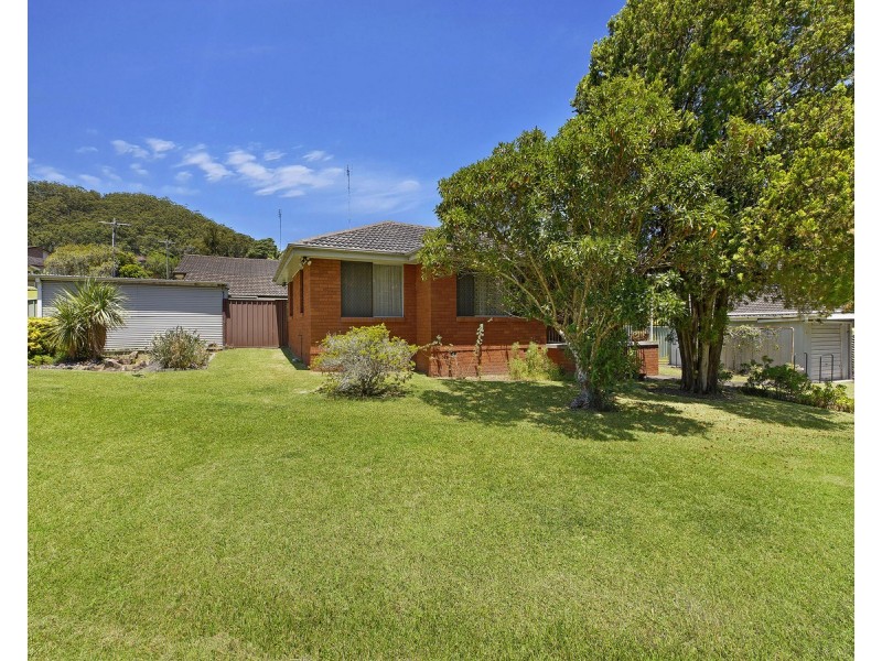 4 Pierce Street, Niagara Park NSW 2250