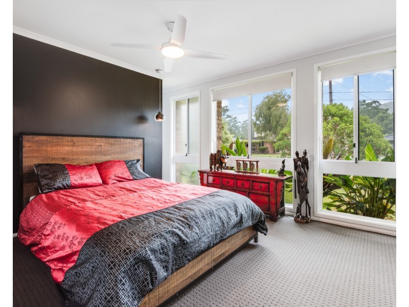 5 Bottlebrush Close, Wyoming NSW 2250