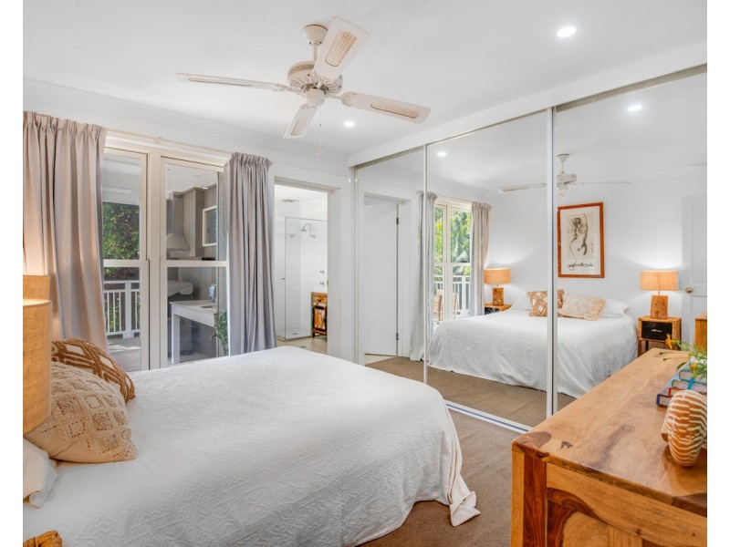 6 Garland Avenue, Killarney Vale NSW 2261