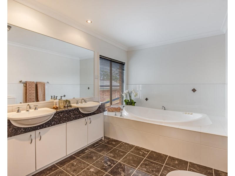 46 Woodview Avenue, Lisarow NSW 2250