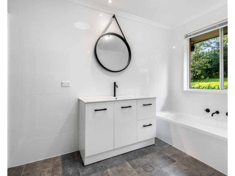 5a Reservoir Road, Ourimbah NSW 2258
