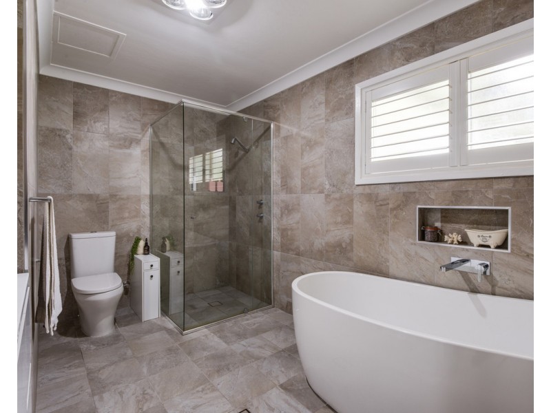 3 South Crescent, North Gosford NSW 2250