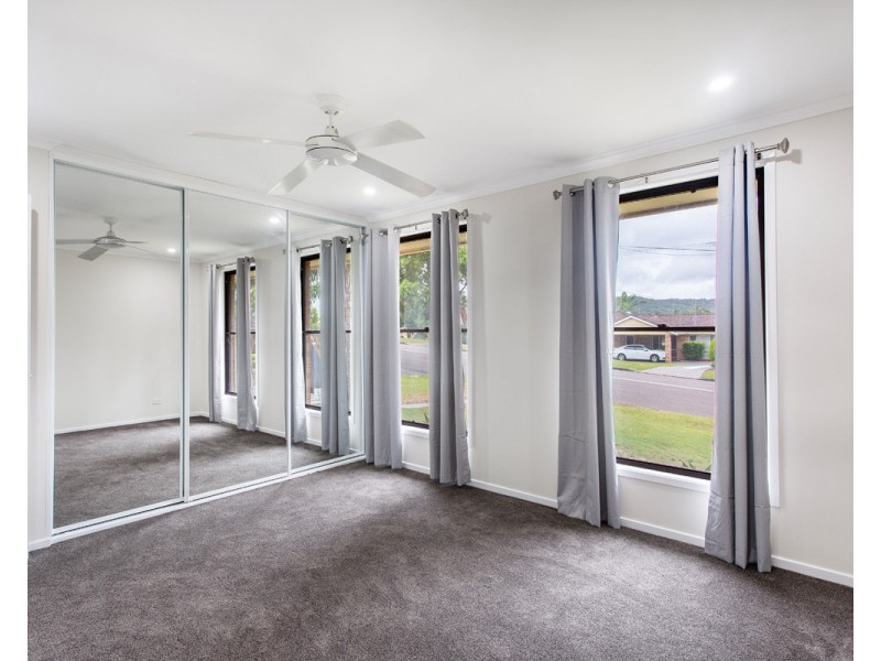 160 Cresthaven Avenue, Bateau Bay NSW 2261