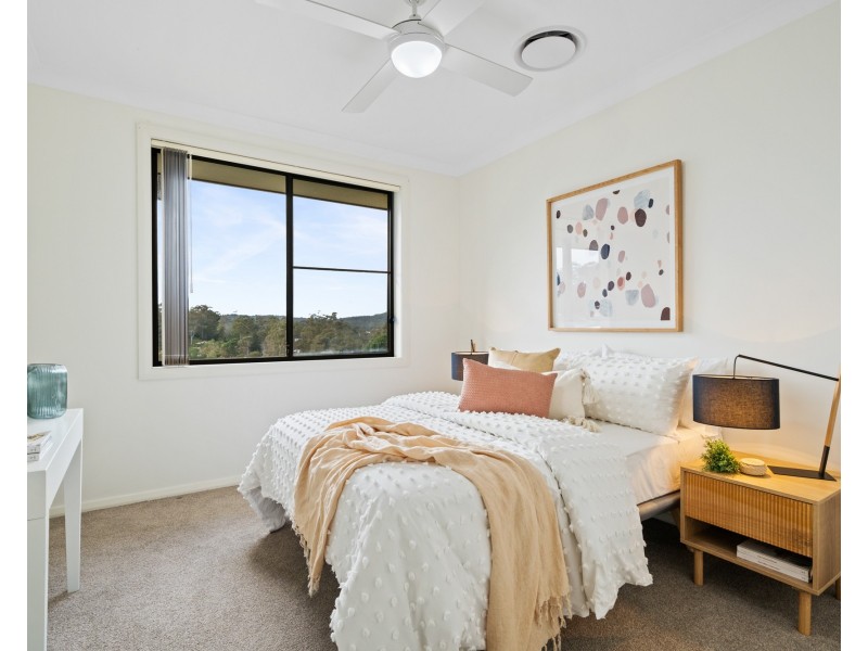 8 Stewart Brougham Close, Lisarow NSW 2250