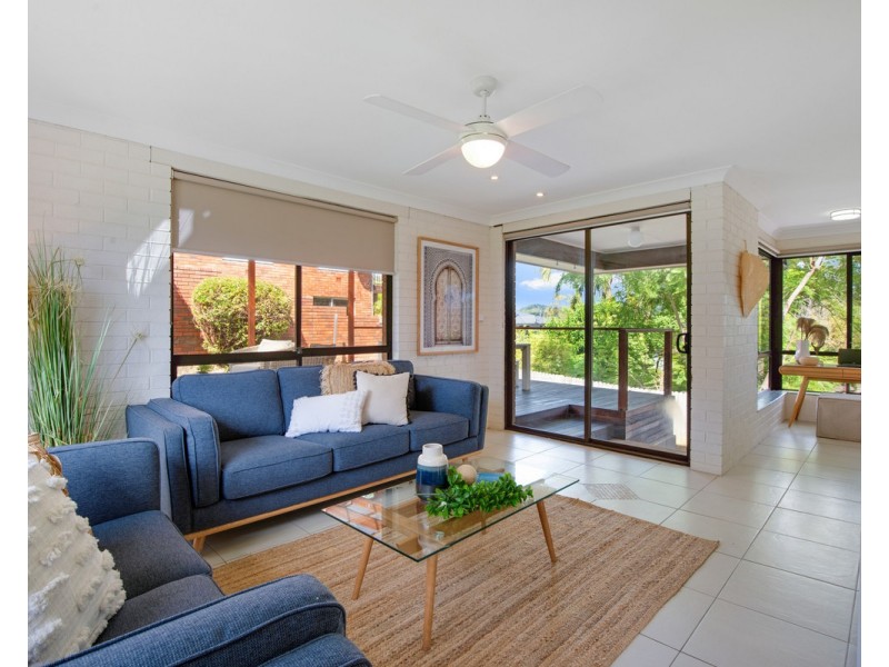 27 Maple Street, Wyoming NSW 2250