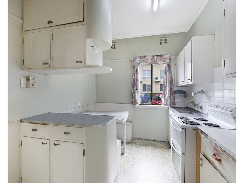 10 Barrenjoey Road, Ettalong Beach NSW 2257