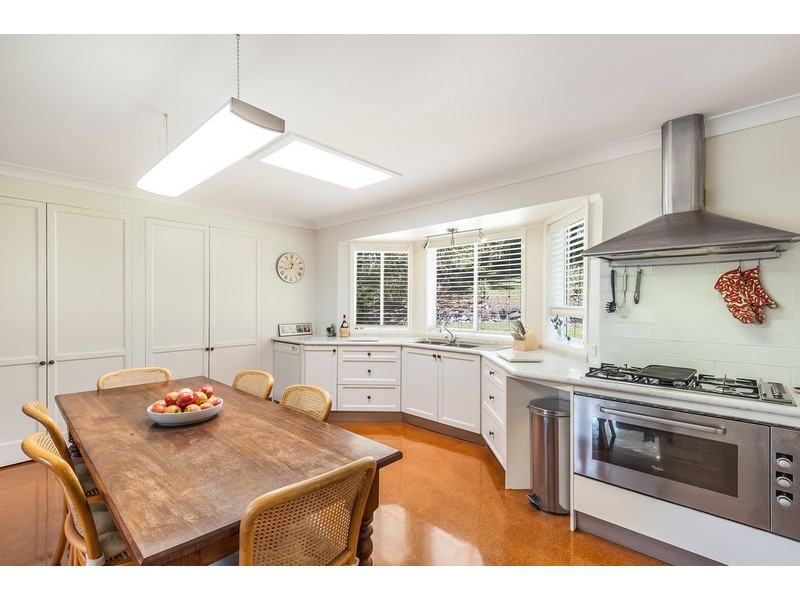 4 Portsmouth Road, Erina NSW 2250