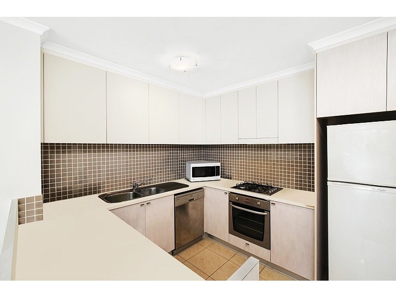 455/80 John Whiteway Drive, Gosford NSW 2250