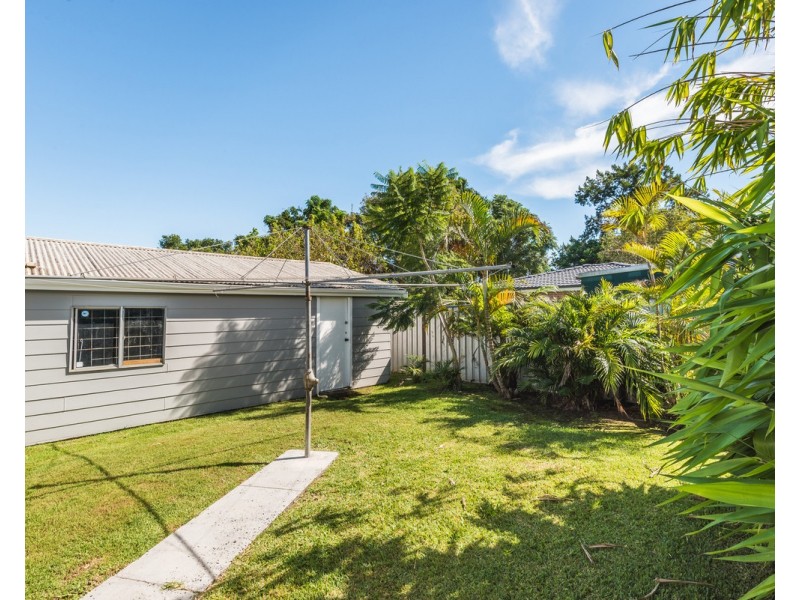 13 Isis Street, Wyoming NSW 2250