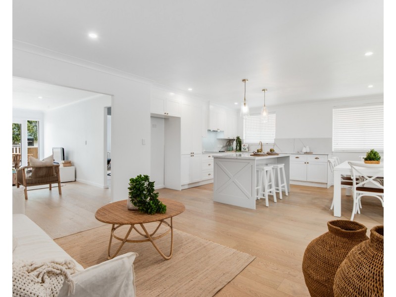 11 Haynes Street, Wyoming NSW 2250