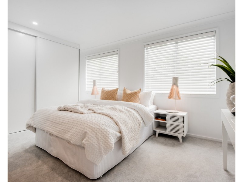 11 Haynes Street, Wyoming NSW 2250