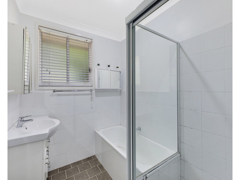 3 Nisic Close, Bateau Bay NSW 2261