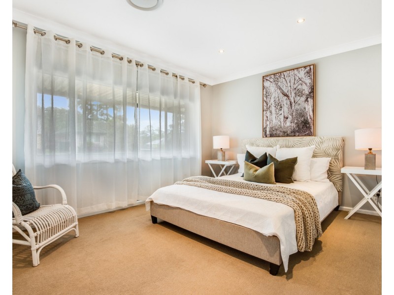 4 Lana Avenue, Wyoming NSW 2250