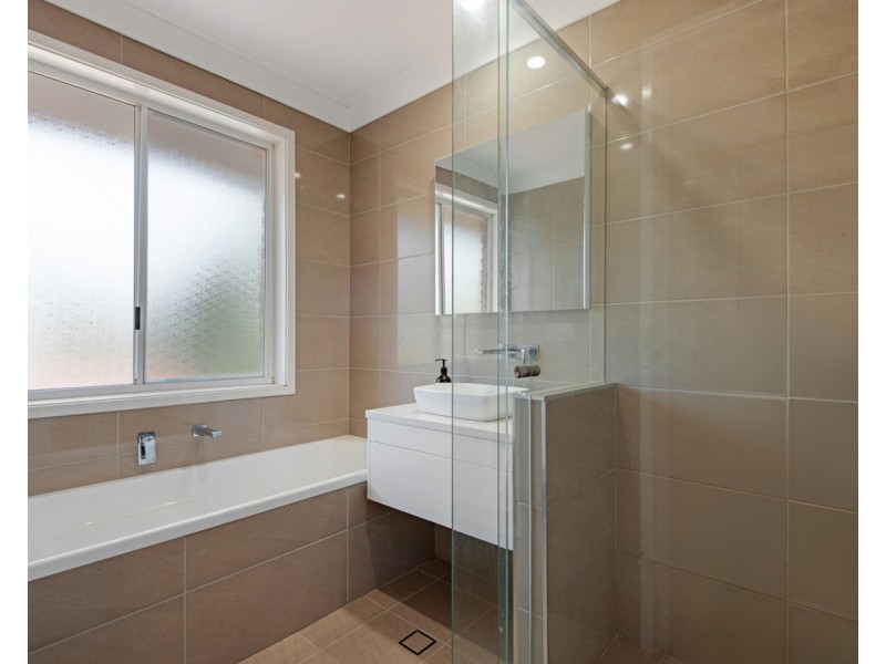 4 Bellbrook Close, Green Point NSW 2251