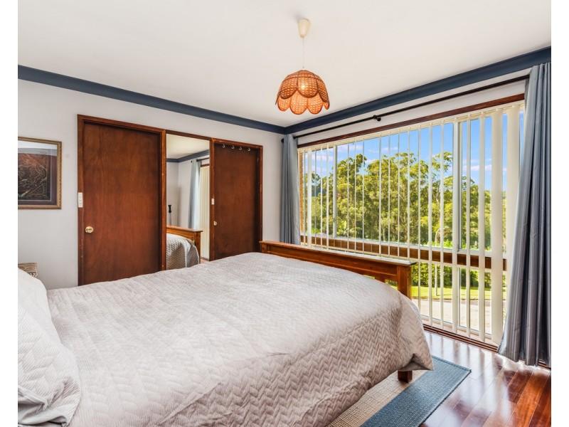 33 Gregory Street, Wyoming NSW 2250